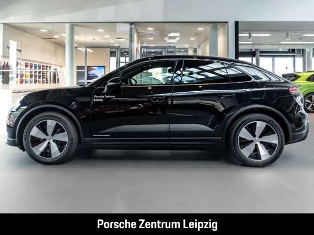 Porsche Macan 4
