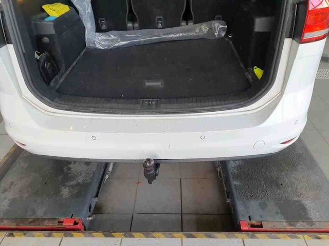 Volkswagen Touran *AHK*NAVI*SHZ*DCC*ACC*PDC*SIDE ASSIST*