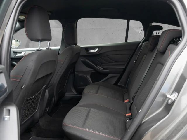 Ford Focus ST Line Wagon