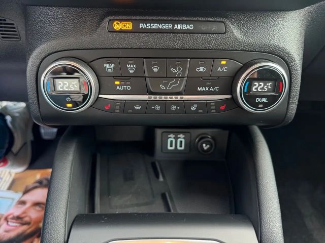 Ford Focus Titanium Wagon