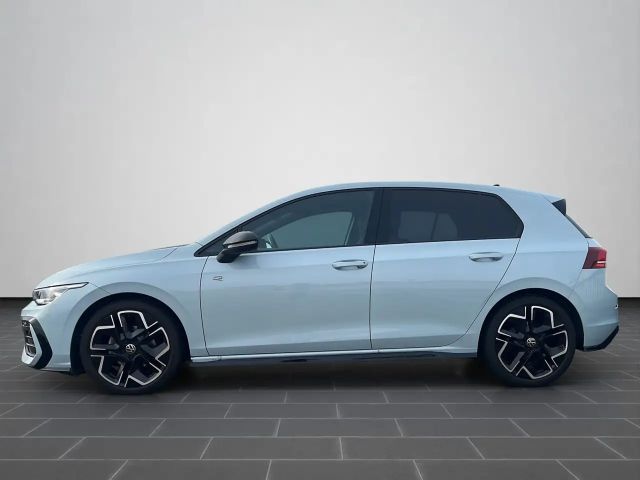 Volkswagen Golf 1.5 eTSI DSG R-Line