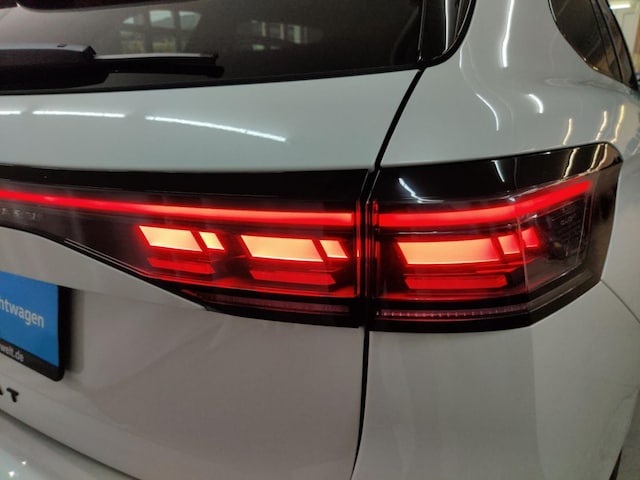 Volkswagen Passat 2.0 TDI R-Line Variant