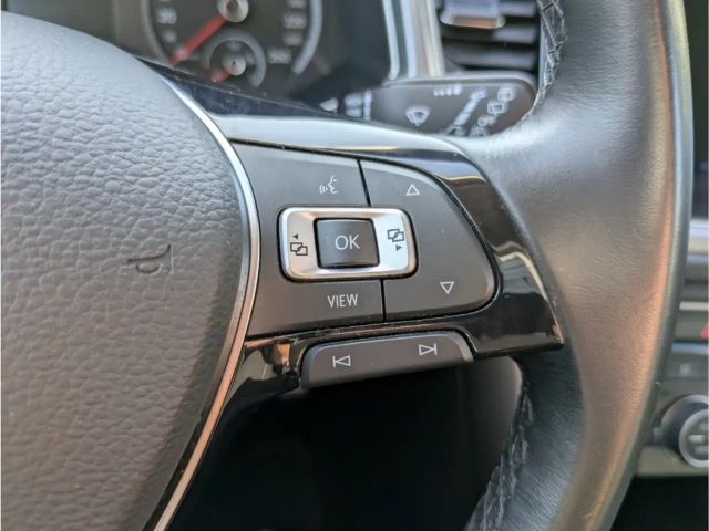 Volkswagen T-Roc Active Navi LED ACC SHZ Temp El. Heckklappe Apple