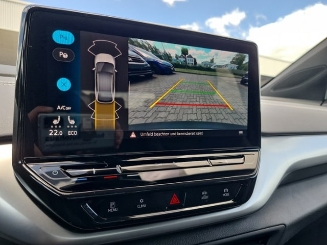 Volkswagen ID.4 150kW +AHK+WR+WÄRMEPUMPE+NAVI+MATRIX