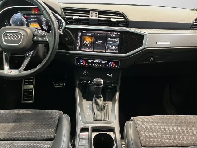 Audi Q3 45 TFSI Hybride S-Line