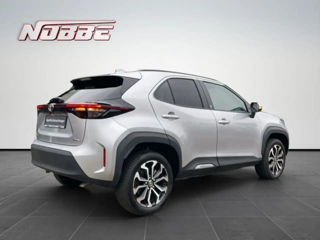 Toyota Yaris Cross Team D