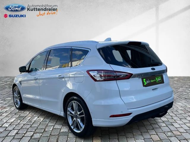 Ford S-Max Titanium