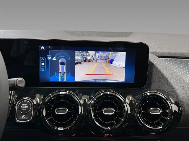Mercedes-Benz GLA 200 MBUX+LED+EASYPACK+Kamera+AHK+Sitzheizung