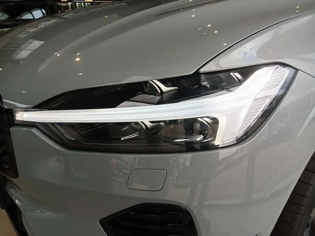 Volvo XC60 AWD Plus T8