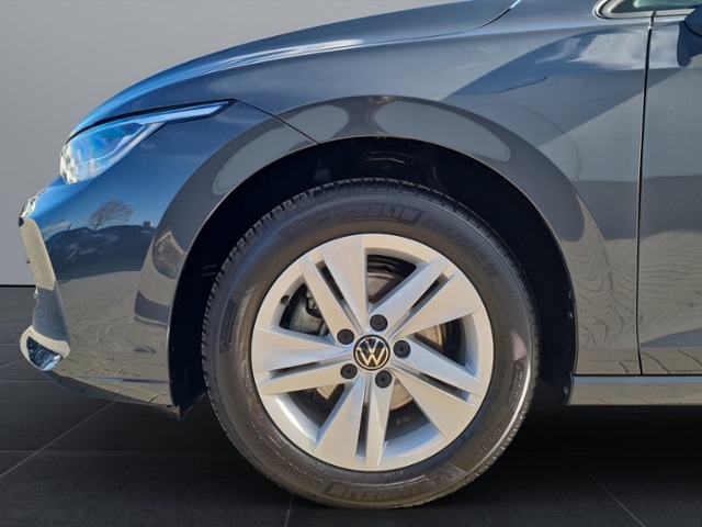 Volkswagen Golf 1.5 TSI DSG Life Variant