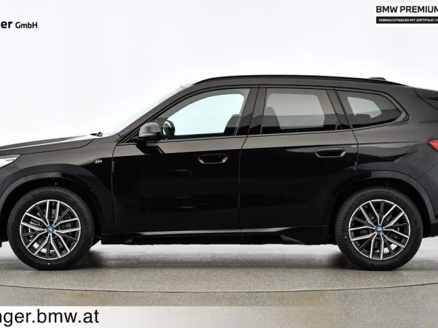 BMW iX1 xDrive30
