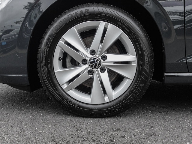 Volkswagen Golf 1.5 TSI Variant