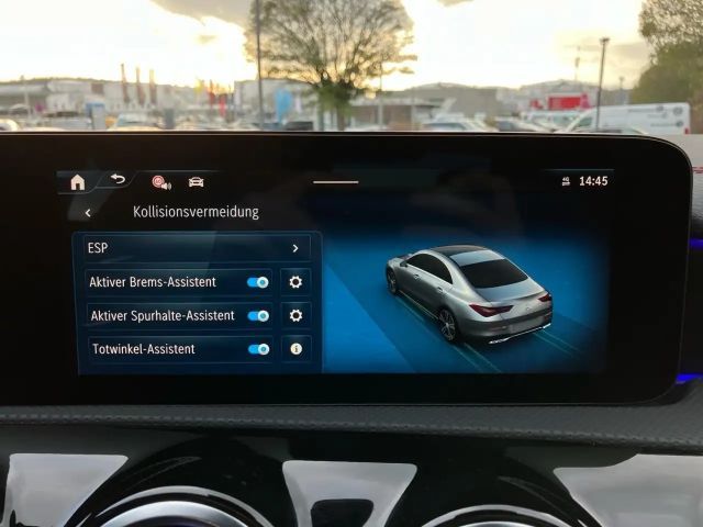 Mercedes-Benz CLA 200 AMG Line Coupé