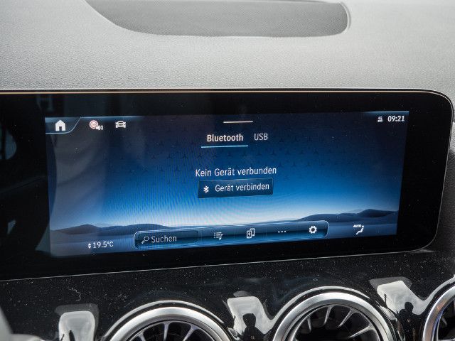 Mercedes-Benz B 200 Sedan