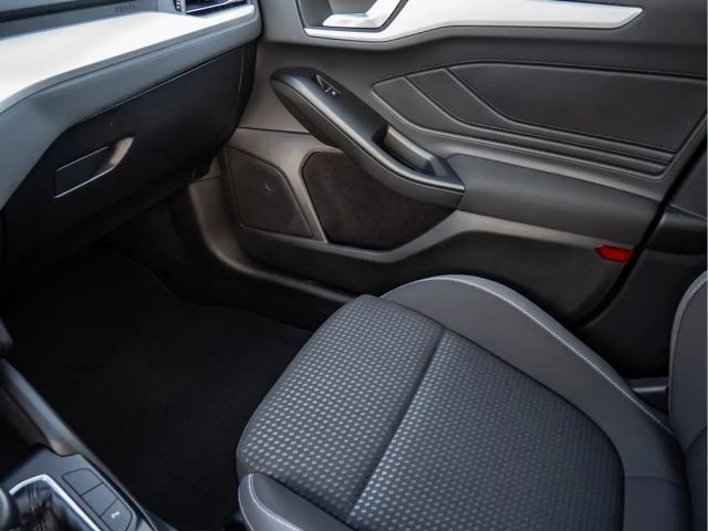 Ford Focus C & C 1.0L 125PS PDC KAMERA NAVI LED