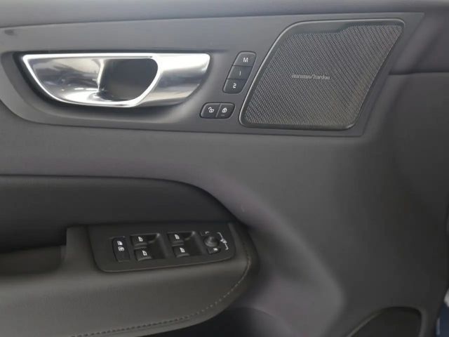 Volvo XC60 AWD Dark Plus T6