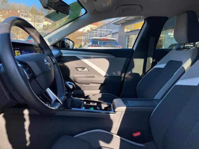 Opel Astra 1.2 Turbo Edition Turbo