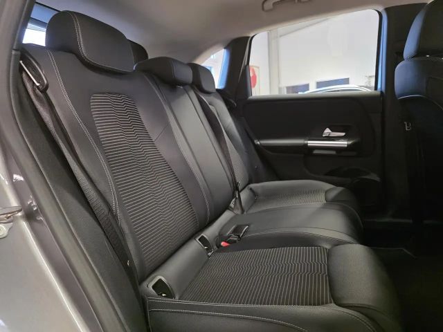 Mercedes-Benz B 180 Progressive