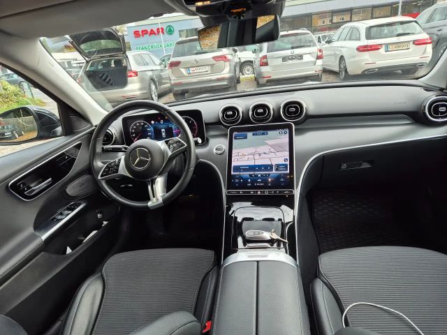 Mercedes-Benz C 200 C 200 d Sedan