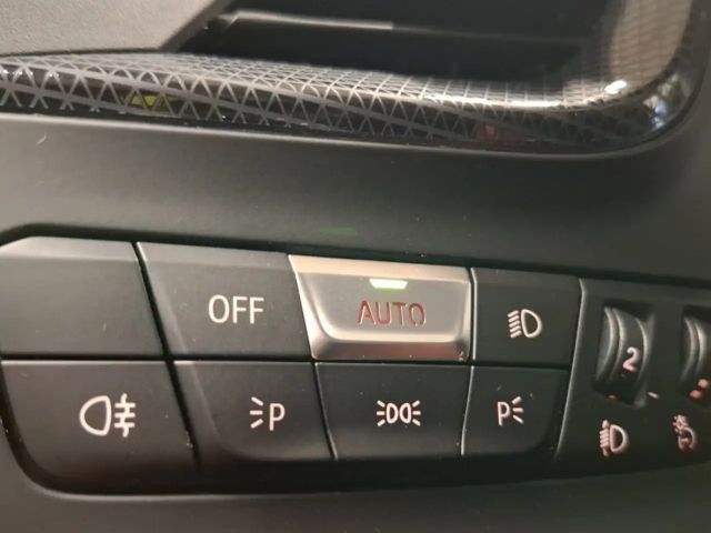 BMW 116 116i Sedan Sport Line