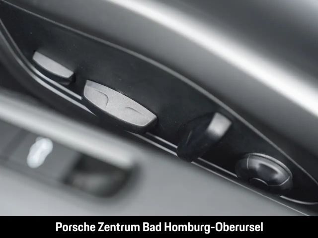 Porsche 992 4S Carrera Coupé