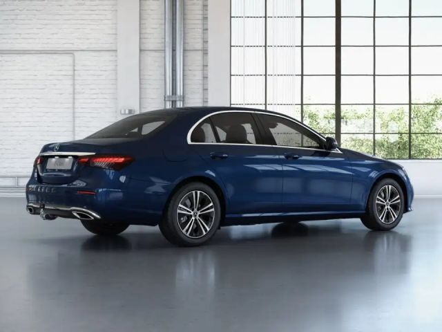 Mercedes-Benz E 220 E 220 d Sedan