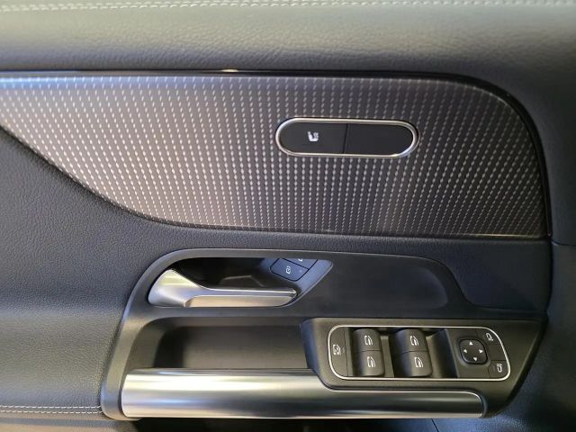 Mercedes-Benz B 180 Progressive