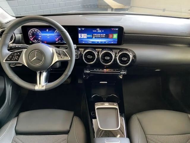 Mercedes-Benz A 200 Progressive