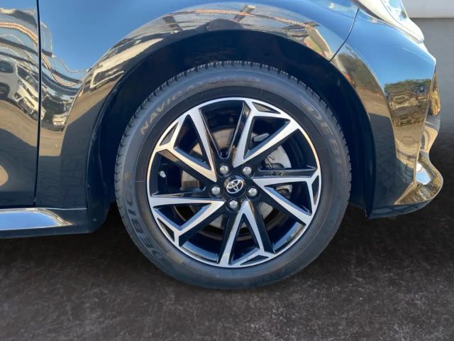 Toyota Yaris Hatchback Hybride Team D