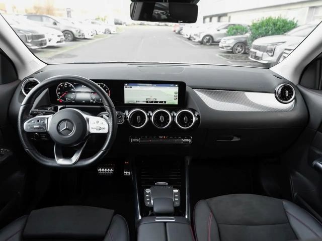 Mercedes-Benz GLA 250 AMG Line