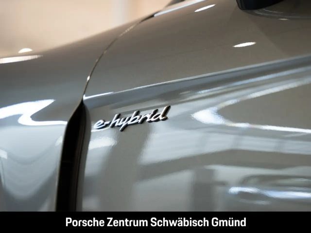 Porsche Panamera 4 E-Hybrid
