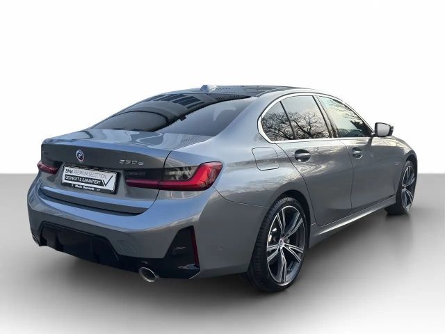 BMW 330 330e M-Sport Sedan xDrive
