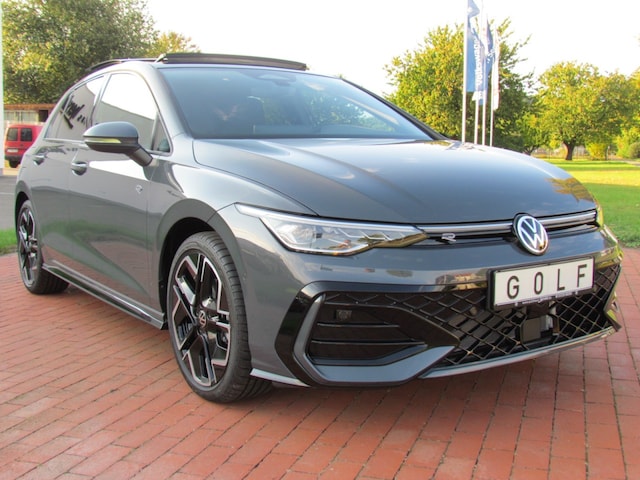 Volkswagen Golf 1.5 eTSI DSG Golf VIII R-Line