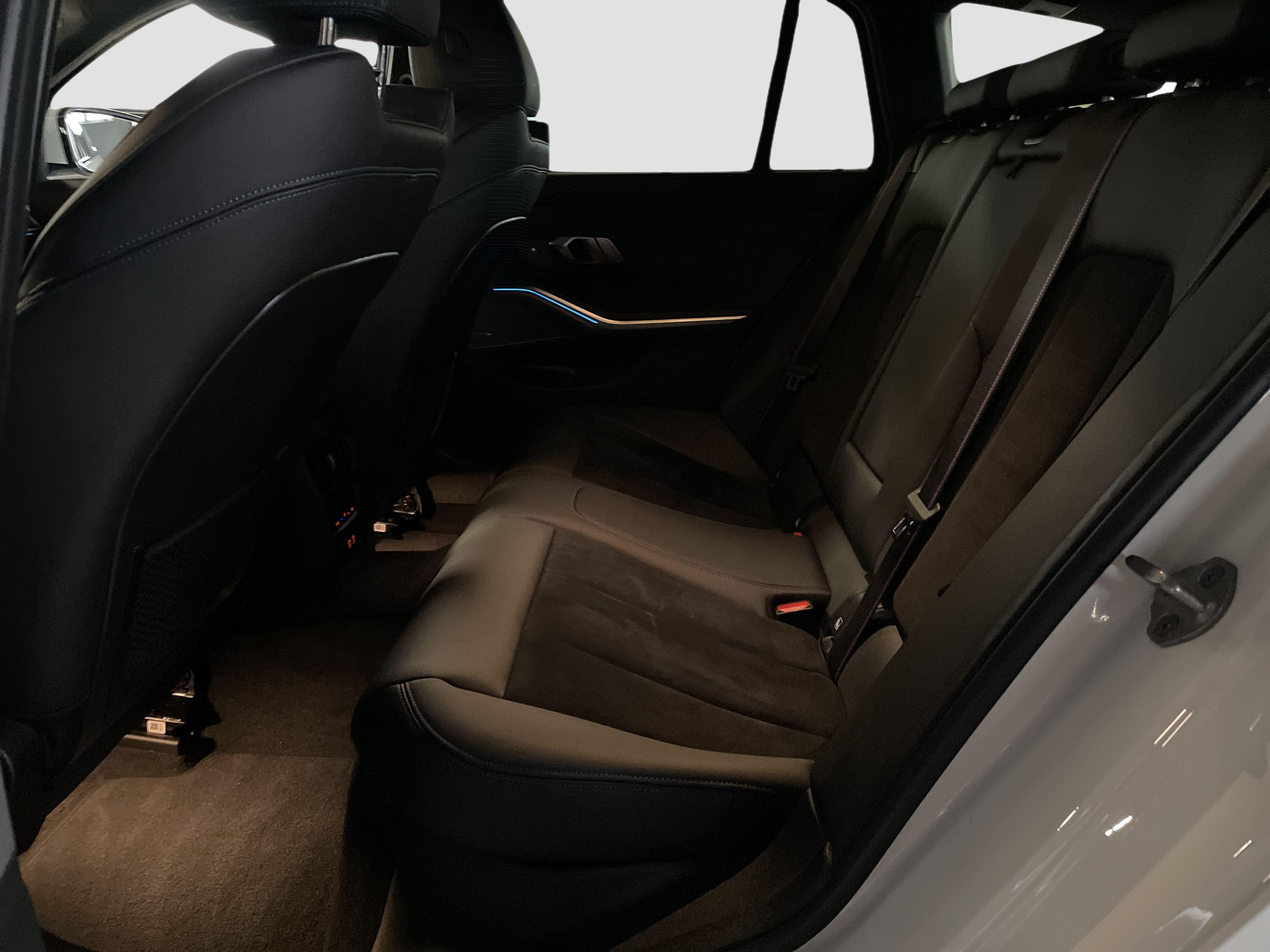 BMW 330 330e Touring