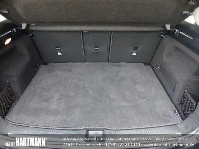 Mercedes-Benz B 180 Progressive Sedan