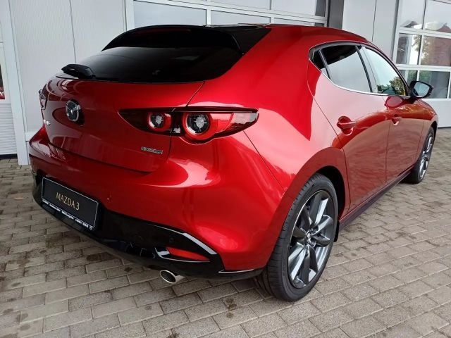 Mazda 3 Exclusive-line SkyActiv