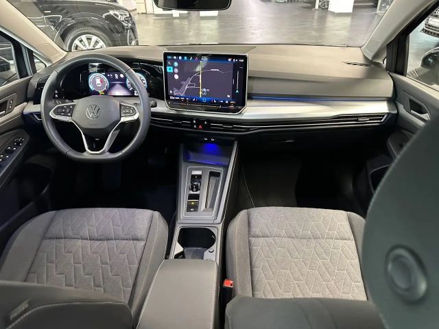 Volkswagen Golf 1.5 eTSI DSG Life Variant