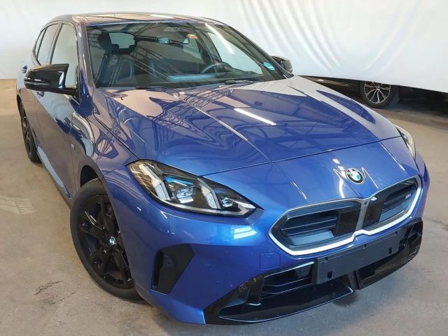 BMW 135 Sedan xDrive