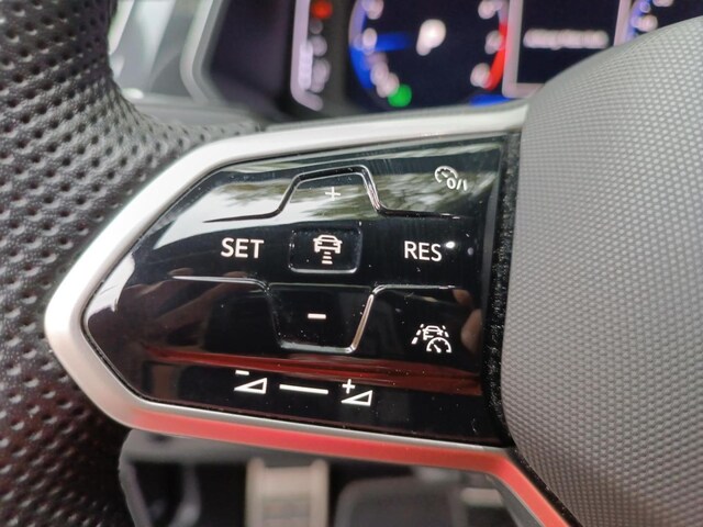 Volkswagen Tiguan 1.5 TSI DSG R-Line