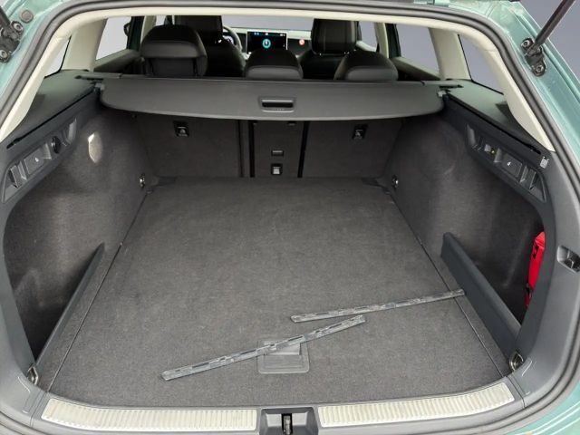 Volkswagen Passat 1.5 eTSI DSG Variant