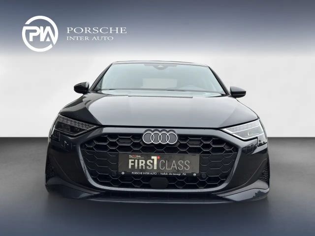 Audi A3 30 TFSI Sedan