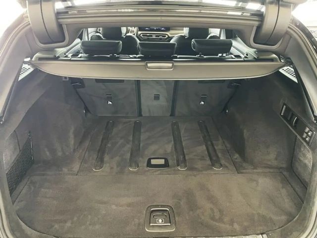 BMW 320 320d M-Sport Touring xDrive