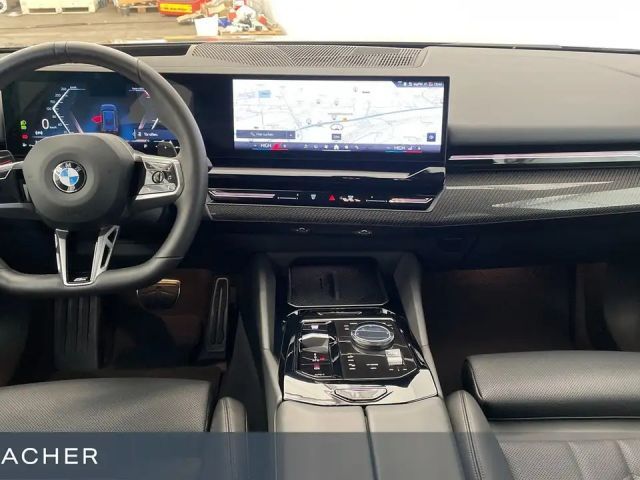 BMW 540 540d M-Sport Touring xDrive