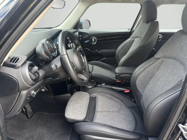 MINI One One Aut. Classic Trim LED Navi