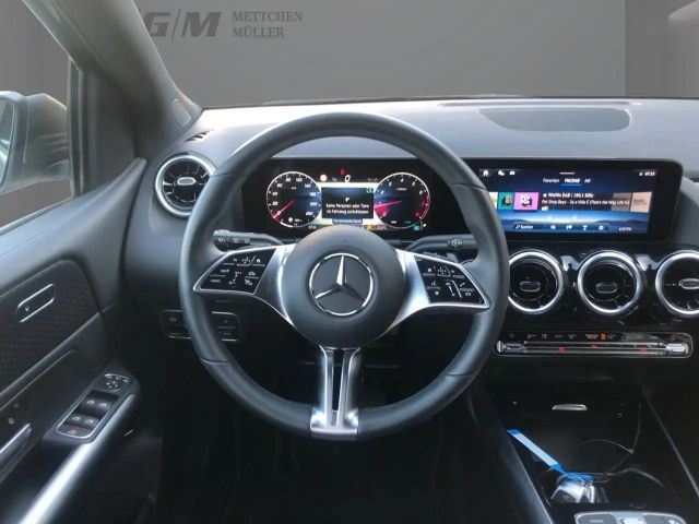 Mercedes-Benz B 250 4MATIC Progressive Sedan