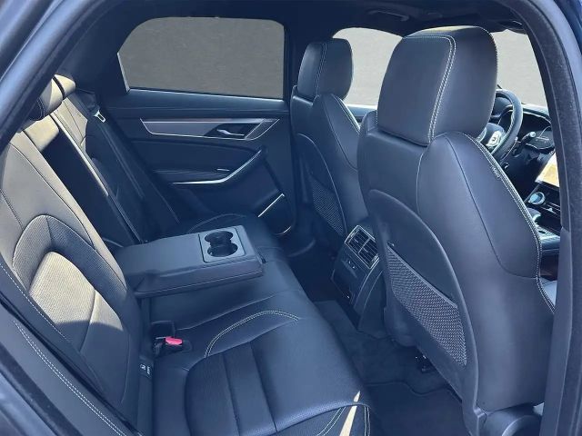 Jaguar F-Pace AWD D200 R-Dynamic