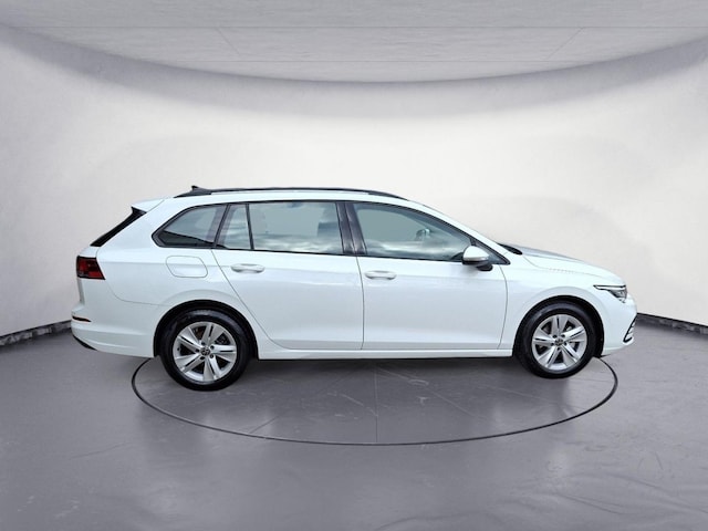 Volkswagen Golf Life Variant