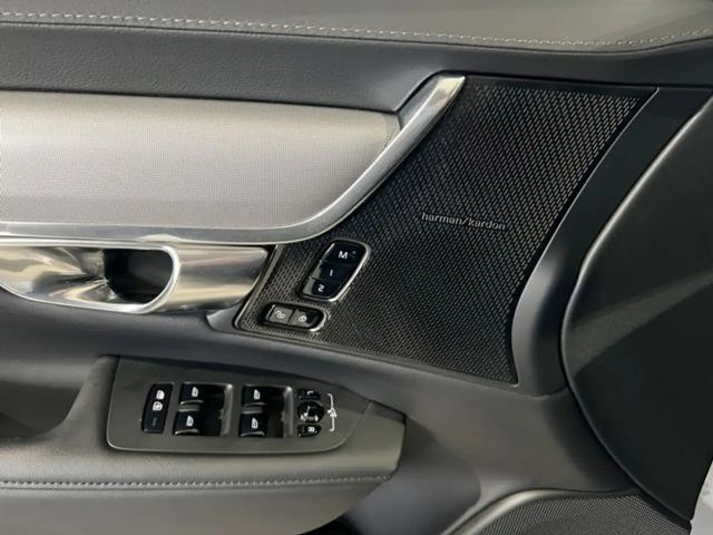 Volvo V90 AWD Dark Plus Recharge T6