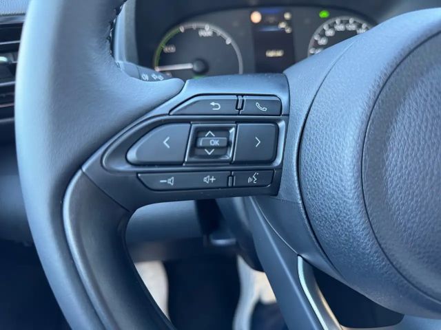 Mazda 2 Hybrid 1.5L Hybrid VVT-i 116 CVT FWD Centre-Line