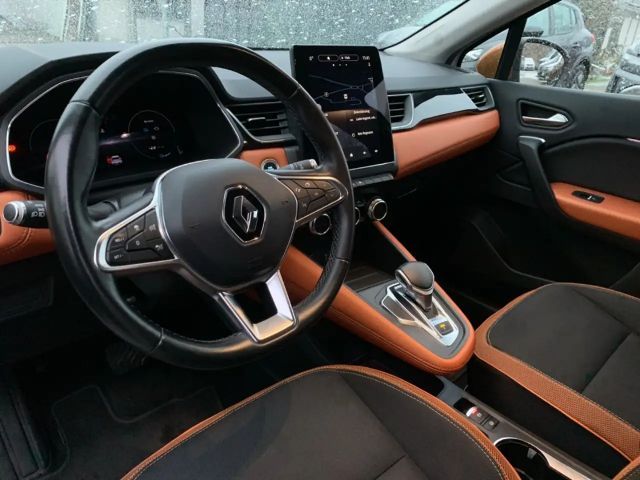 Renault Captur Hybrid Intens